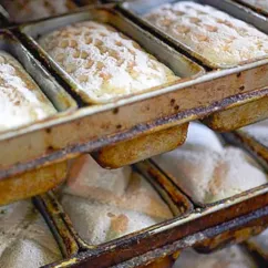 Frisch gebackene Brote aus der Mahlitzscher Bäckerei