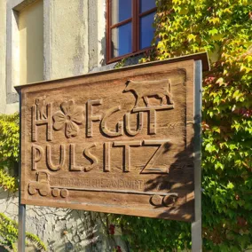 Hofschild des Hofgut Pulsitz